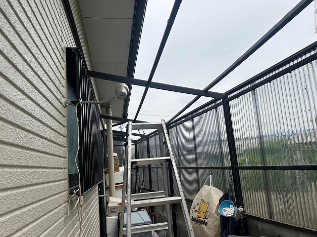 甲斐市　波板工事　波板ポリカ　張り替え工事　火災保険適用